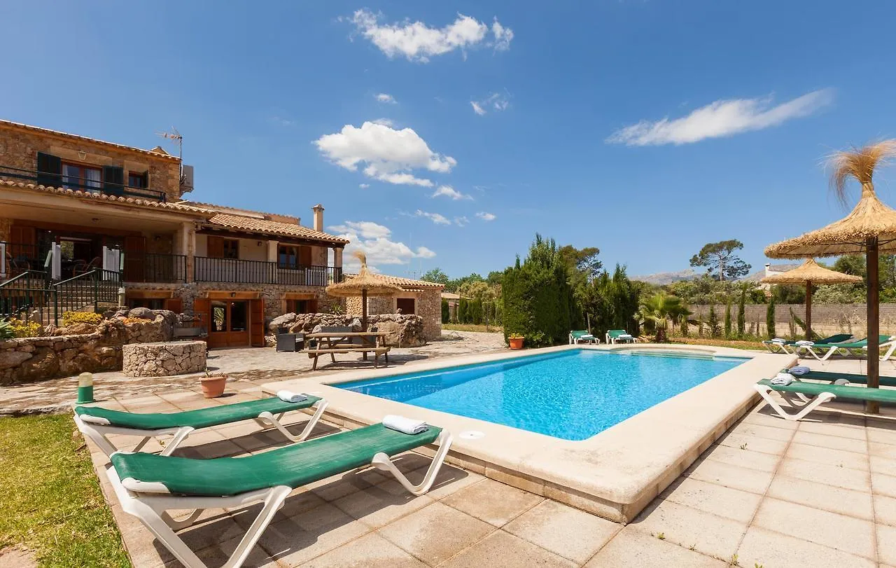 Villa Almadrava Pollença Ferienhaus